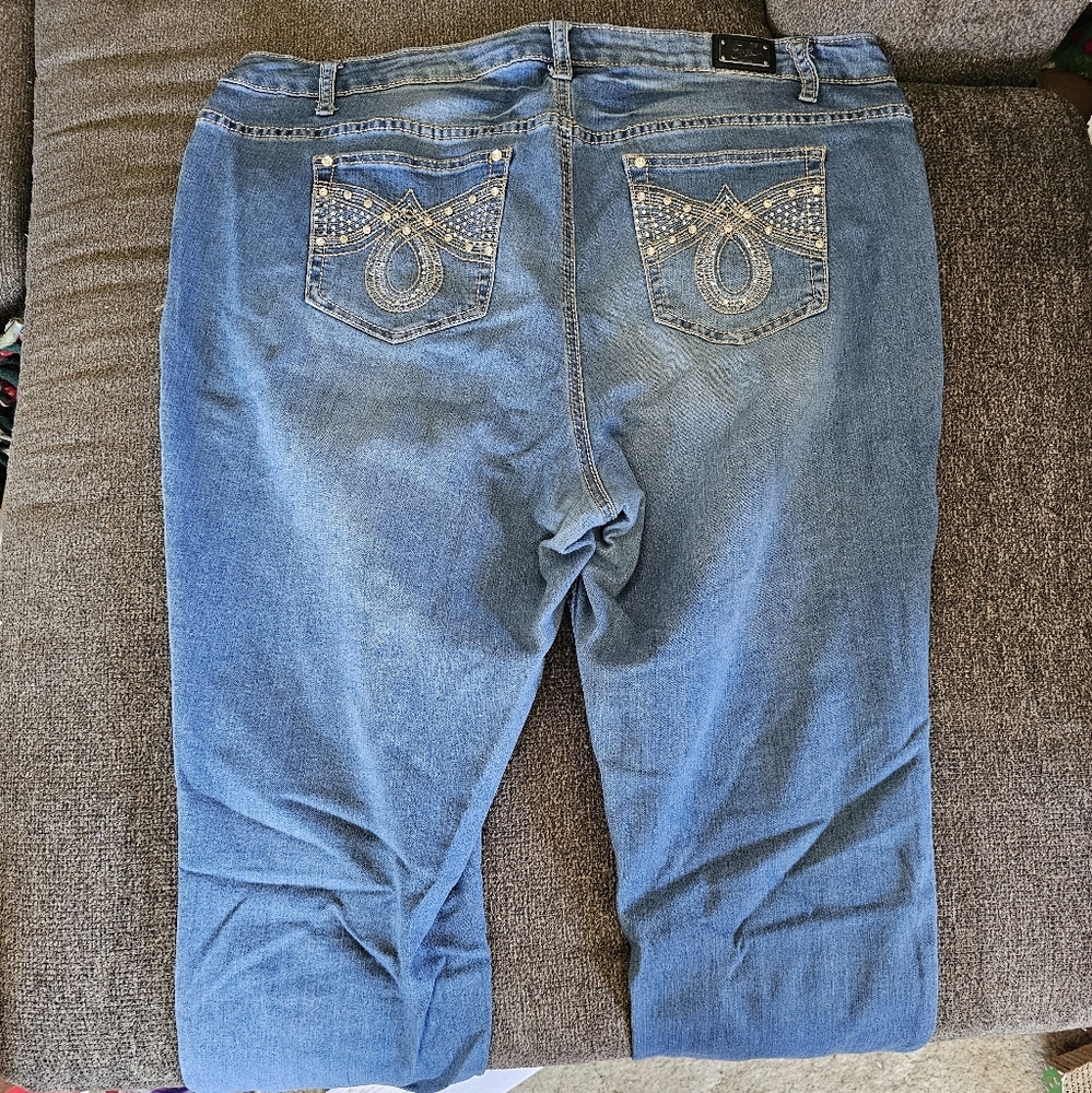 Earl Jeans